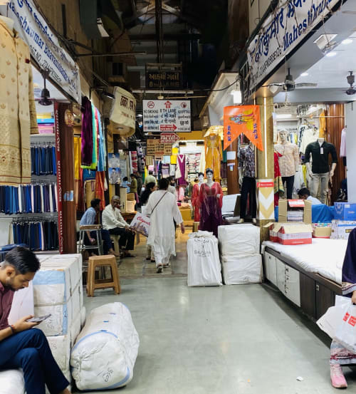 Mumbai s Must Sees Alongside Spice and Fabric Markets Withlocals