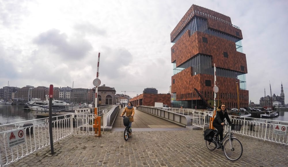 Electric step journey in Antwerp image 3 Electric step journey in Antwerp image 3