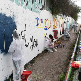 Picture of Create Your Own Masterpiece: Family-Friendly Graffiti Workshop