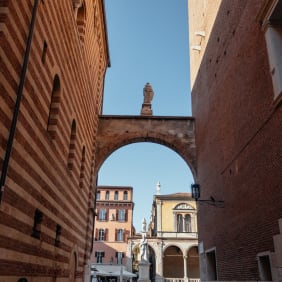 Picture of Full Coverage Verona City Tour