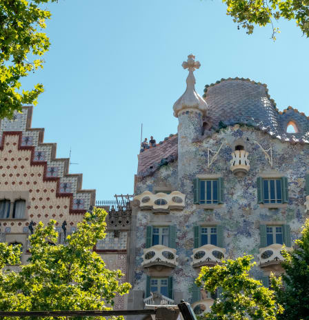 Private Gaudi Walking Tour: Sagrada Familia Skip The Line included