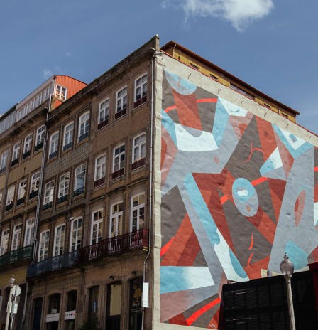 Cool Street Art Tour in Porto