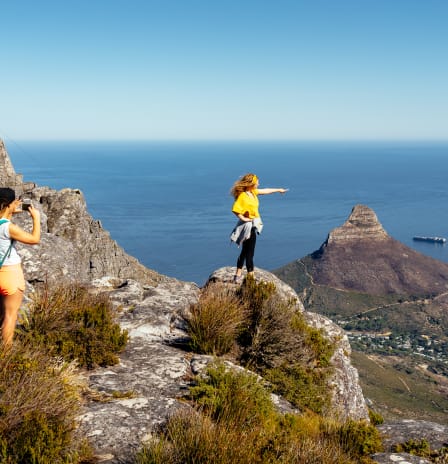 Scenic Table Mountain Private Hike with a Local
