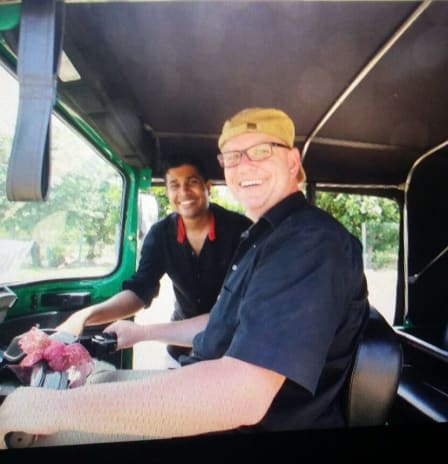 Learn to Drive a Tuk-Tuk Like the Pros!