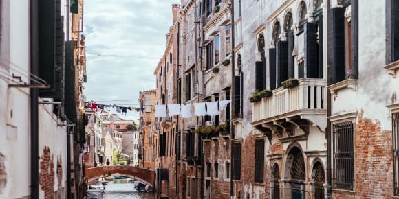 Picture of Magical Venice Tour for kids: treasure hunt and secret Puppets Atelier and additional masks workshop 
