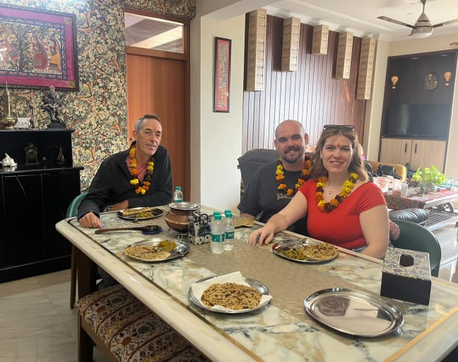 Cook, Dine & More with a local family in a Delhi Home