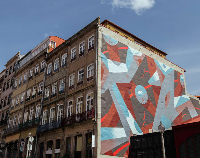 Cool Street Art Tour in Porto