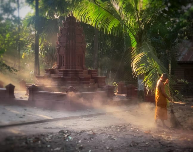 Private Two Days Siem Reap Authentic Tour (Guided Tour + Pickup and Drop Off)