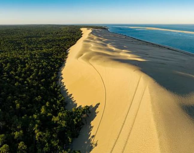 Bordeaux to Arcachon: VIP Day Trip with Dune du Pilat & Oyster Farm