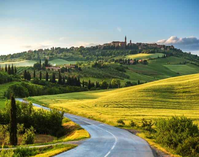 Exclusive 500 Views of Tuscany: VIP Day Trip Through Tuscany's Finest