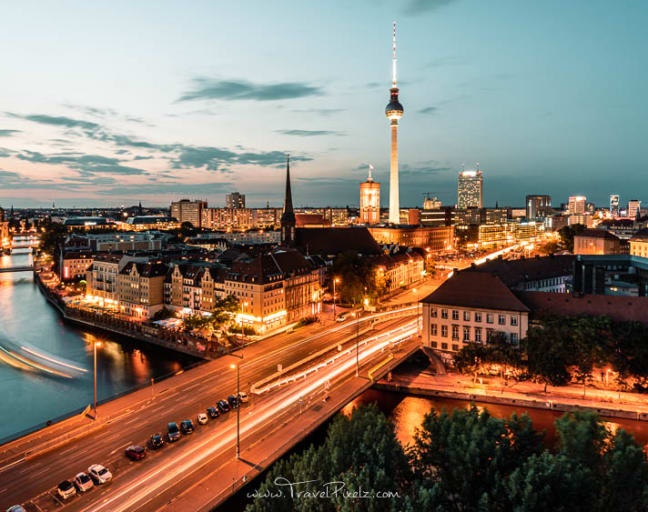 Berlin Sunset Photo Tour with a Local Photographer