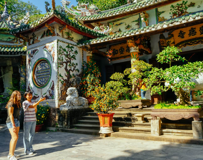 Cham Treasures, Market Life and Temples of Da Nang