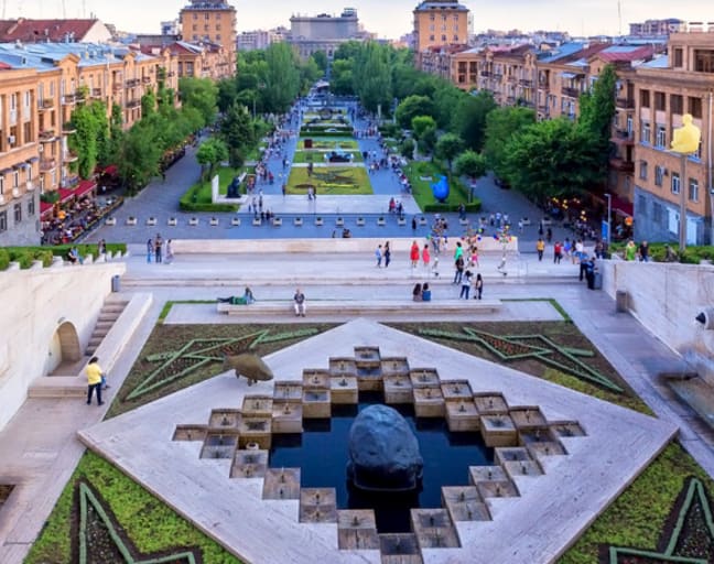 Sightseeing and walking tour in Yerevan
