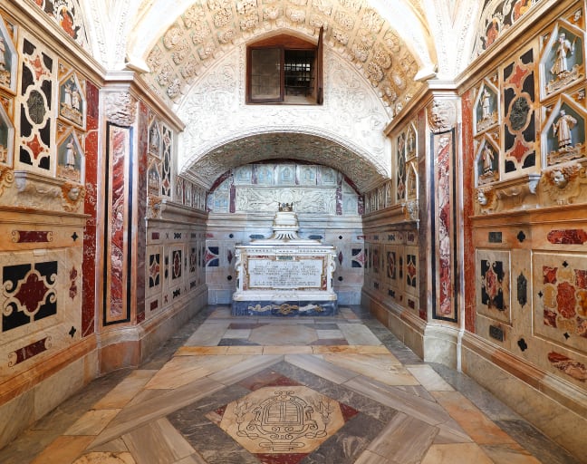 Off the Beaten Track in Cagliari: Underground Cagliari Tour
