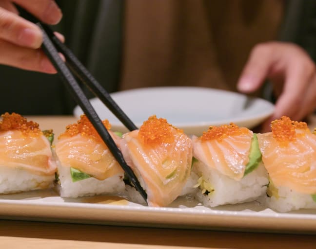 A Taste of Tokyo: Sake & Sushi Tour