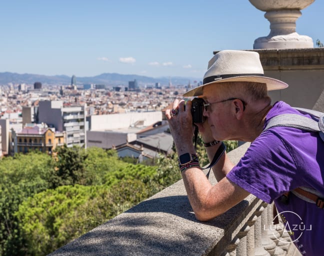 Elevate Your Photography in Barcelona: Learn while touring! (Fully customizable itinerary)