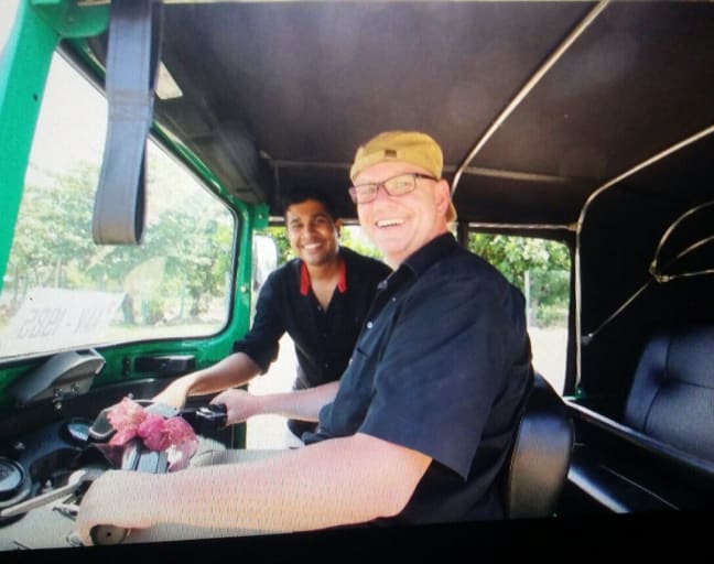 Learn to Drive a Tuk-Tuk Like the Pros!