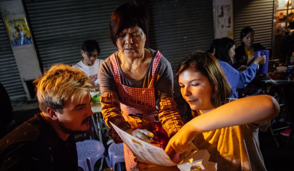 Eat Dai Pai Dong at Temple Street Night Market