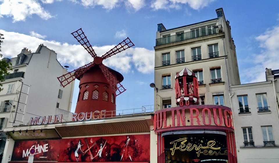 The front of Moulin Rouge