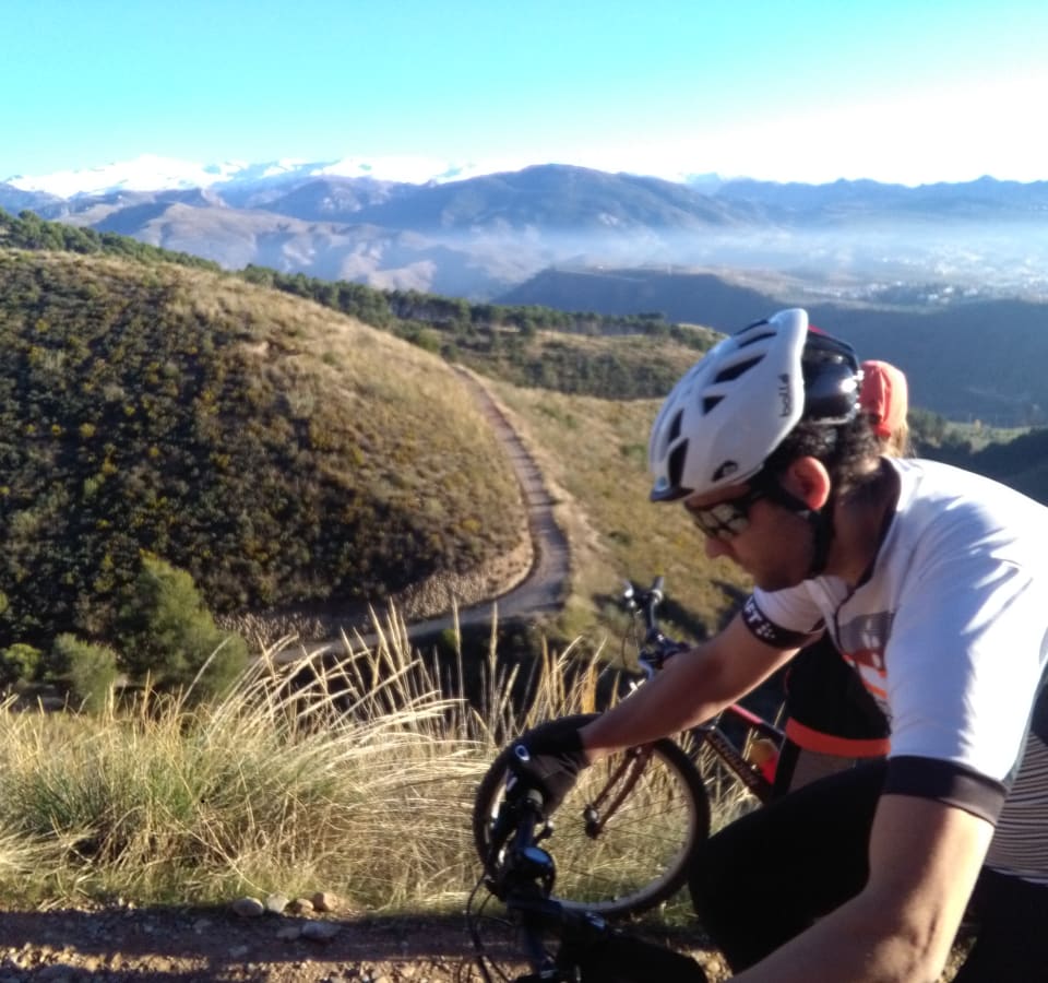 Picture of Stunning mountain bike tour next to Granada