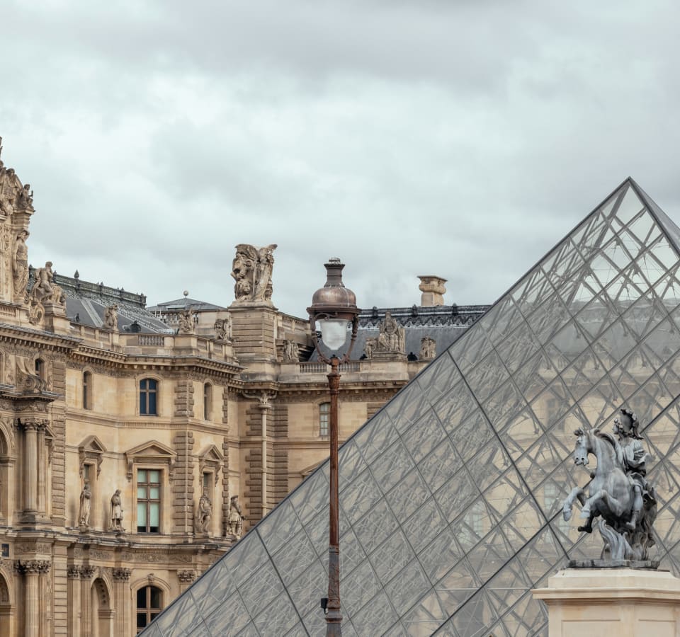 Picture of Explore the Louvre & Surroundings with a Local Guide