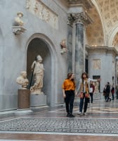 Local guide with guest at the Vatican Museums