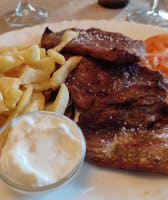 Granada Tapas Tour. Centuries of history on your palate