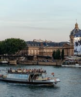Personalized Paris Tour with a Local