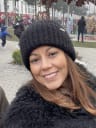 Portrait from local Sandra - Your perfect guide