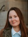 Portrait from local Elvina  - The real life in Amsterdam - no monotonous boring historical lectures