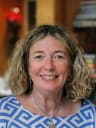 Portrait from local Keryn - Traveller, foodie, storyteller