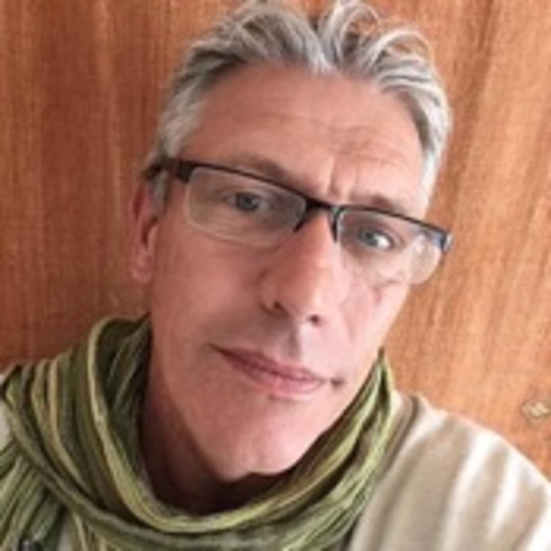 Leon With 32 yrs. of experience; Your best guide for Toronto and