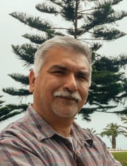 Carlos - The Professor