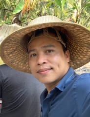 Arnon - Local Culture Expert 