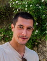Mauro  - The Comedian Guide