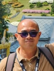 Richard - Your Guide to Chiang Mai's Flavors and Wonders