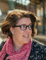 Emilie - Licensed guide and Passionate Parisian