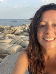 Manuela - I eat, I drink and I know things