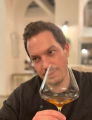 Romain - Cultural Storyteller and Food Explorer
