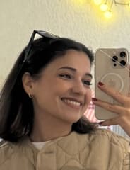 Ayse - Professional Tourist Guide
