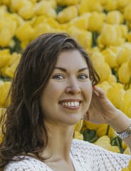 Olga - Passionate about life & Storyteller 