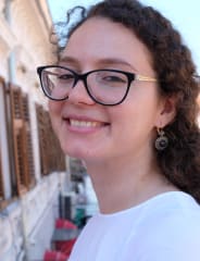 Ani - Tirana's narrator!