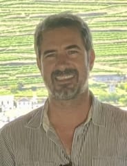 Victor - The local companion 