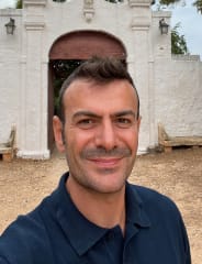 Bruno - Local food and wine explorer
