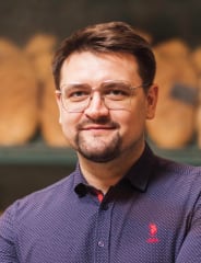 Artur - PhD in Tasting Chocolate and Beer | Expert Storyteller