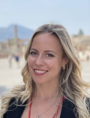 Yana - Cultural Archaeologist & Polyglot