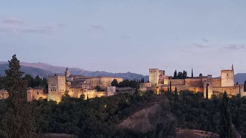 Granada Touren - Tolle Touren in Granada in 2024 - Withlocals