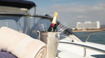Private Vip Cruise Auf Einer Yacht Entlang Des Bosporus Withlocals