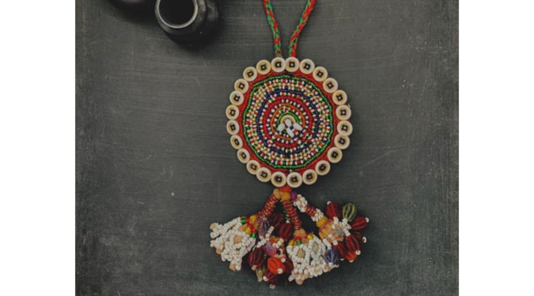 Hand craft jewellery design discount