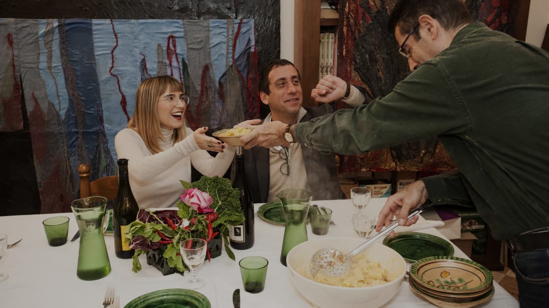 Diner Italien Authentique Avec Des Artistes D Opera Withlocals